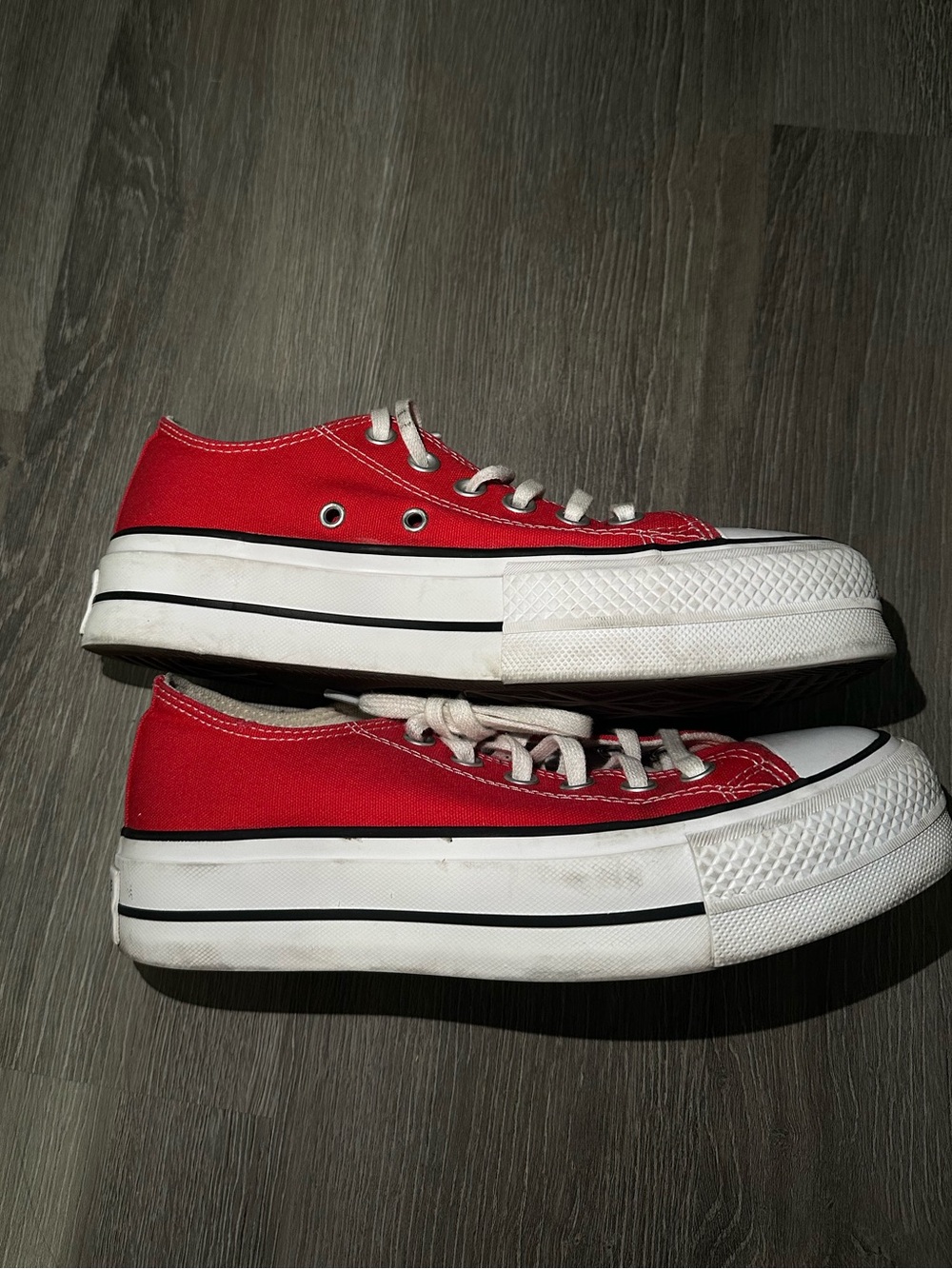 Red platform converse women’s size 7 - Picture 3 of 8